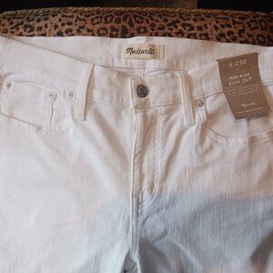 Madewell White Mid-rise Kick-out jean